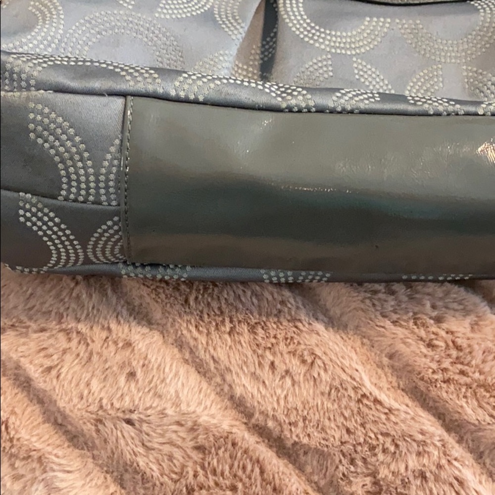 Coach Handbag - Picture 3 of 9
